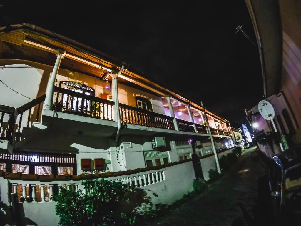 Wijenayake'S - Beach Haven Guest House - Galle Fort Exterior foto